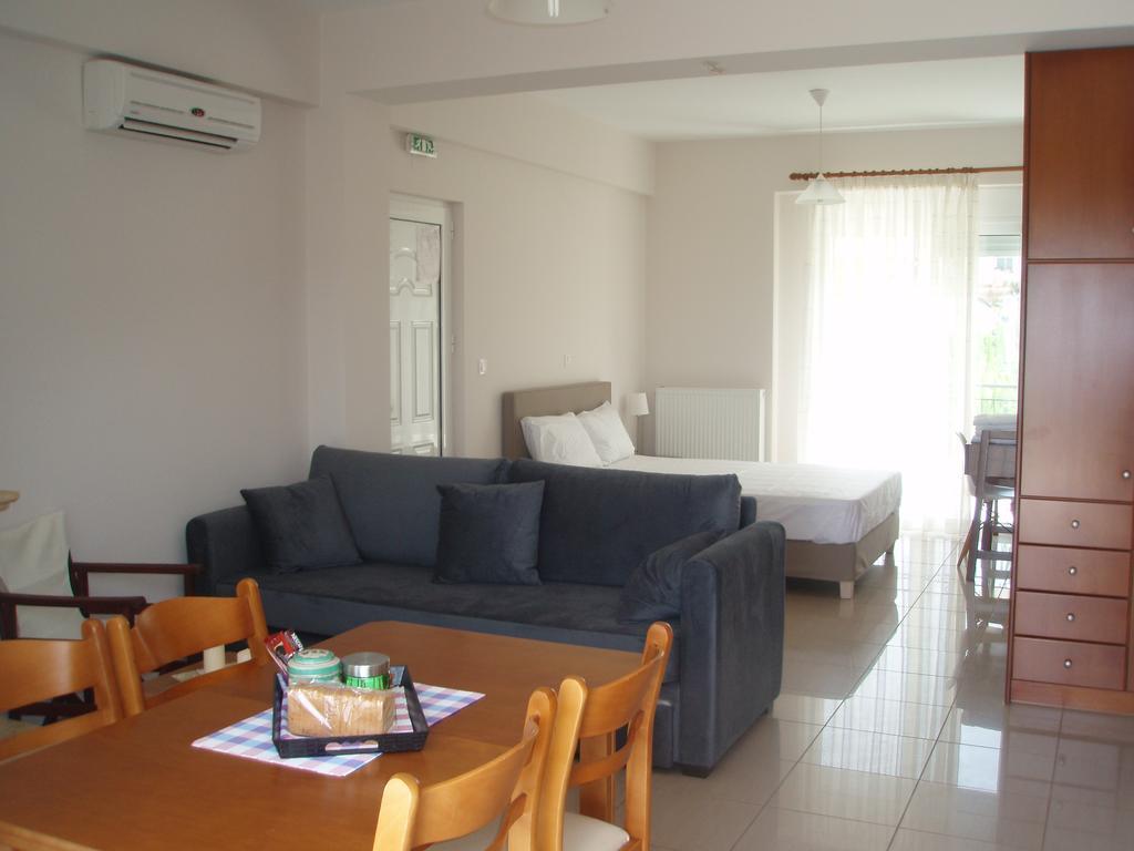 Elea Apartments Kalamata Exterior photo